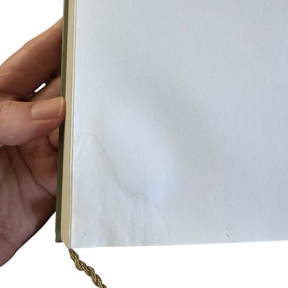 Tree of Life Bible The New Covenant Hardcover Good Condition Gold Rope Bookmark - Picture 15 of 16
